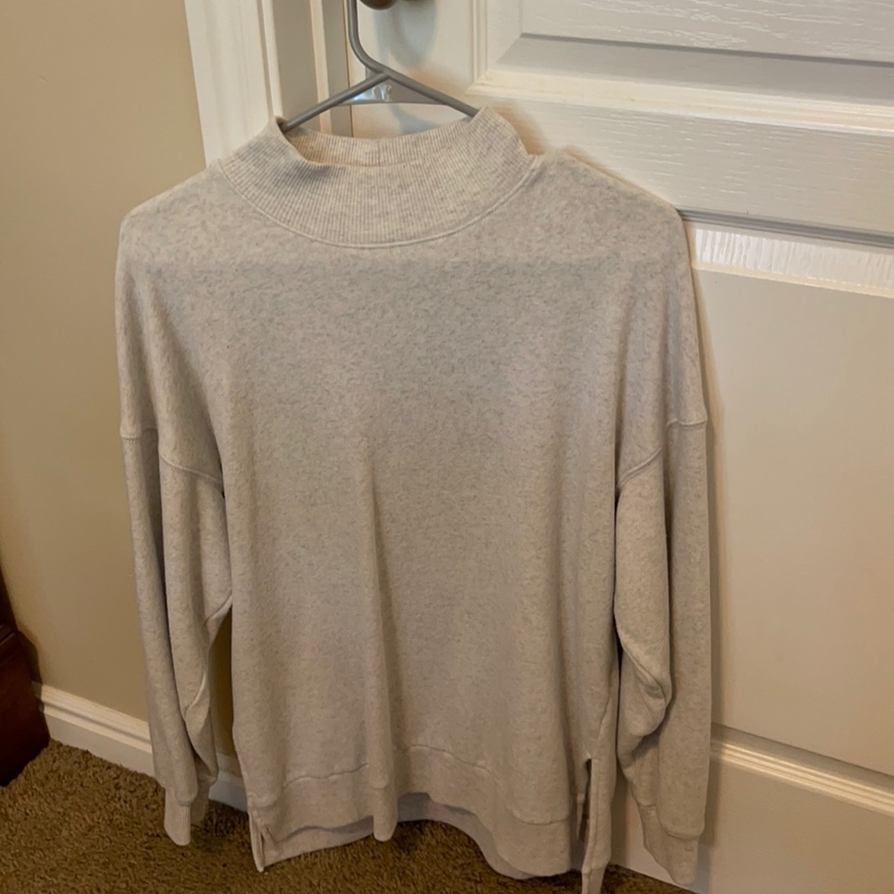 American Eagle shirt size XS